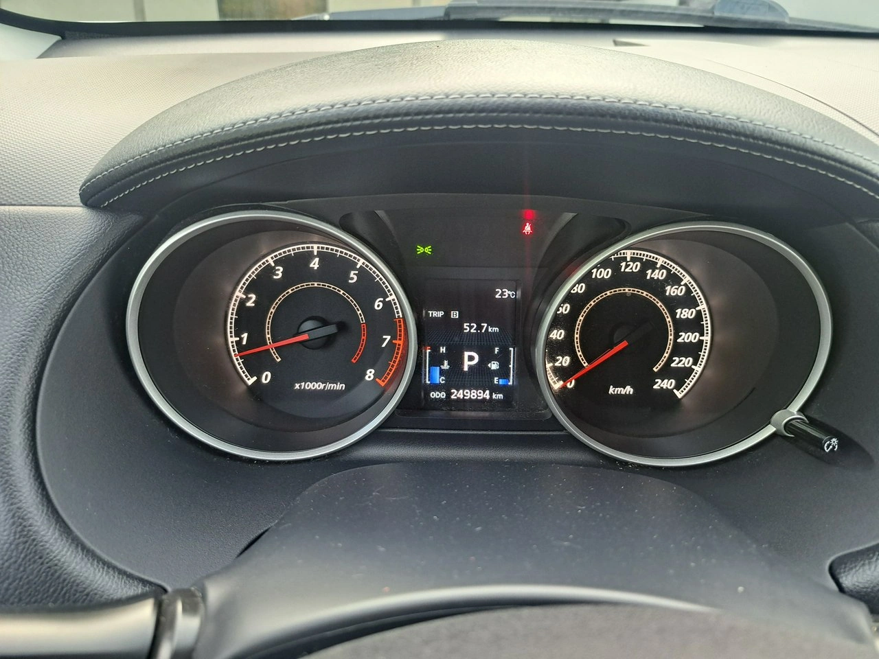 Mitsubishi Outlander - Zdjęcie 23
