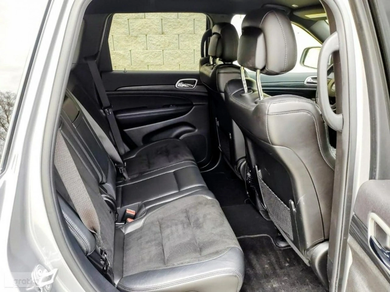 Jeep Grand Cherokee - Zdjęcie 22