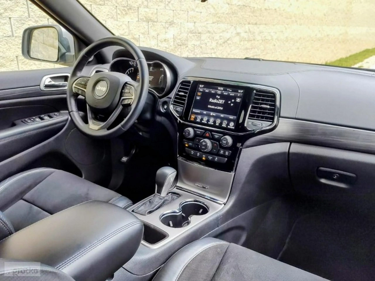 Jeep Grand Cherokee - Zdjęcie 23