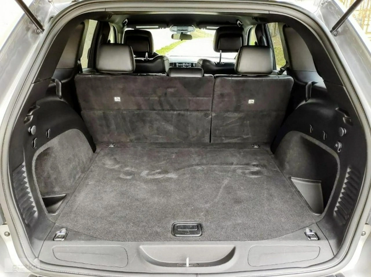 Jeep Grand Cherokee - Zdjęcie 24