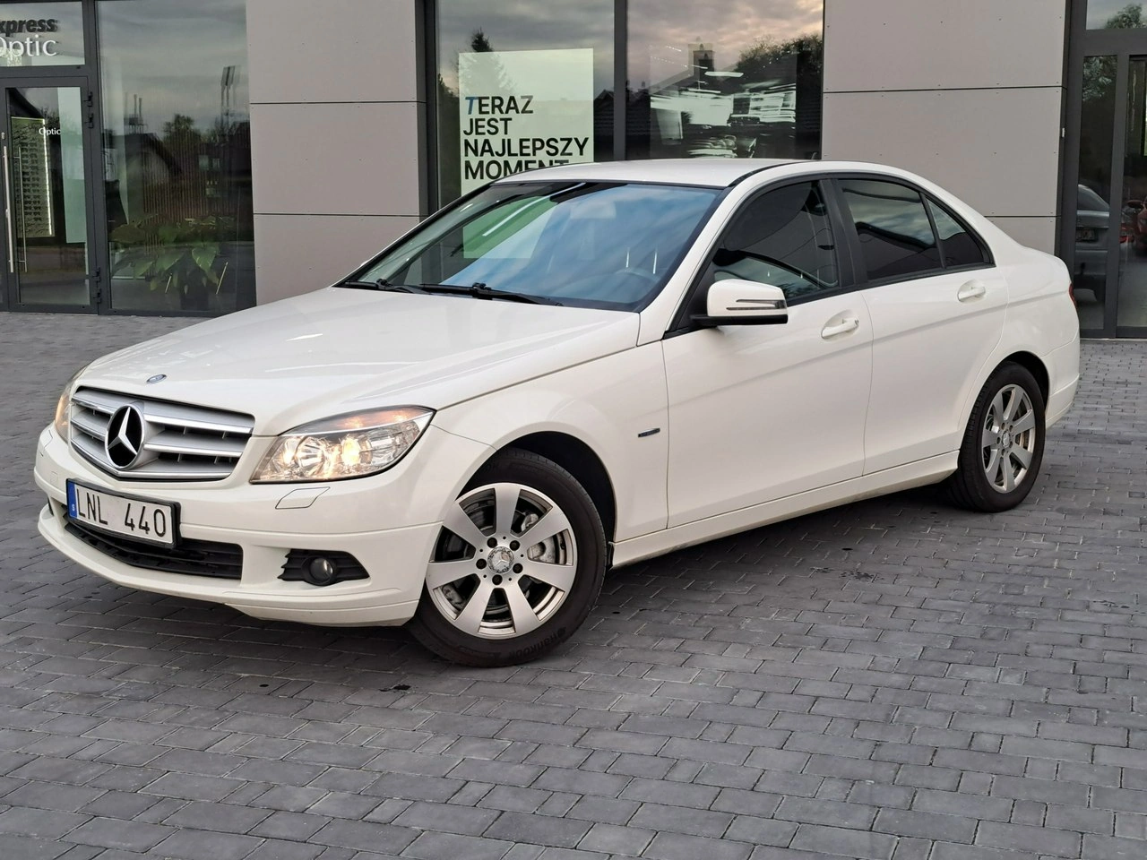 Mercedes C 180 - Główne zdjęcie