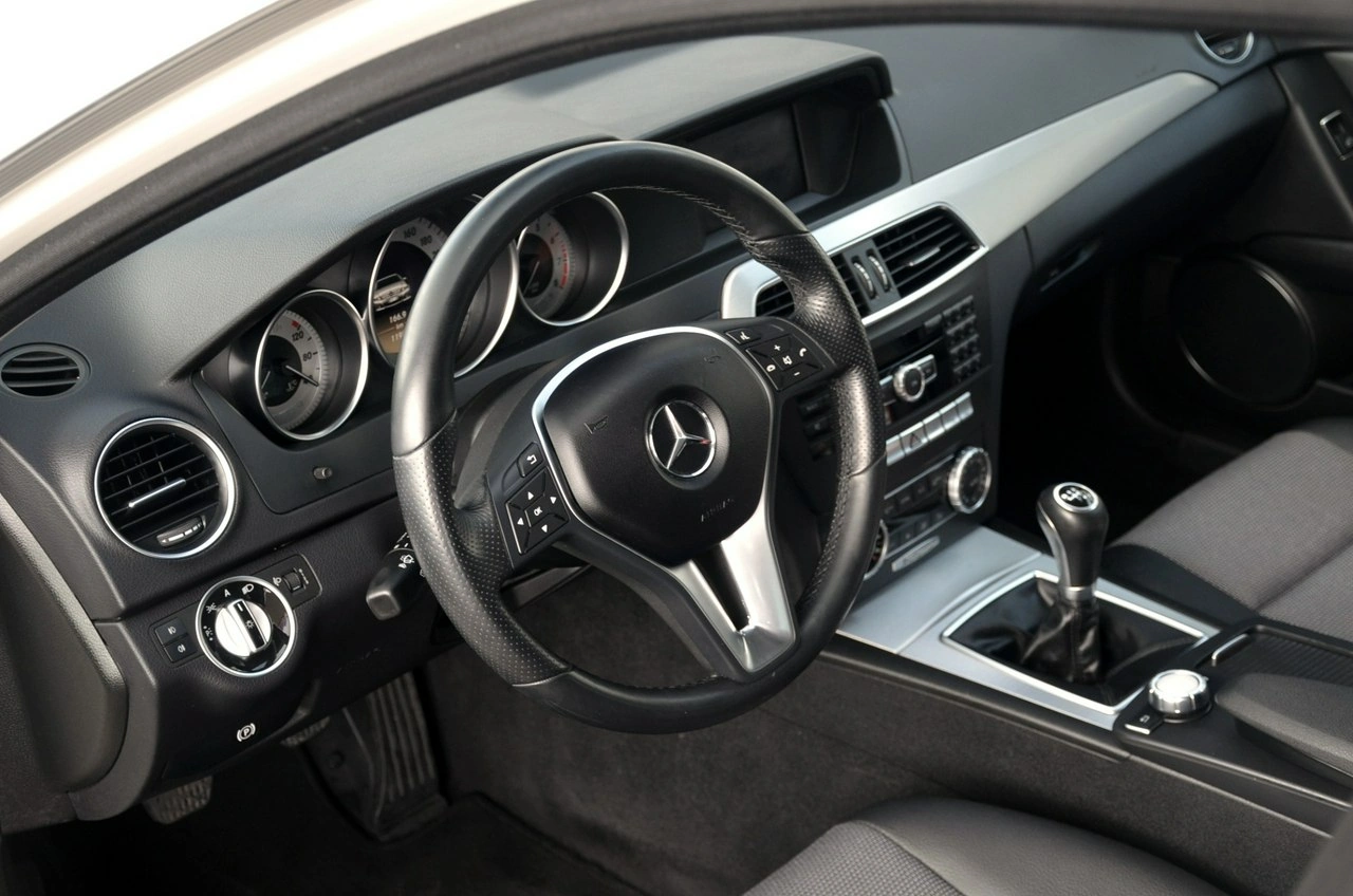 Mercedes C 180 - Zdjęcie 15