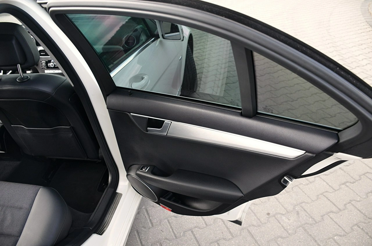 Mercedes C 180 - Zdjęcie 21