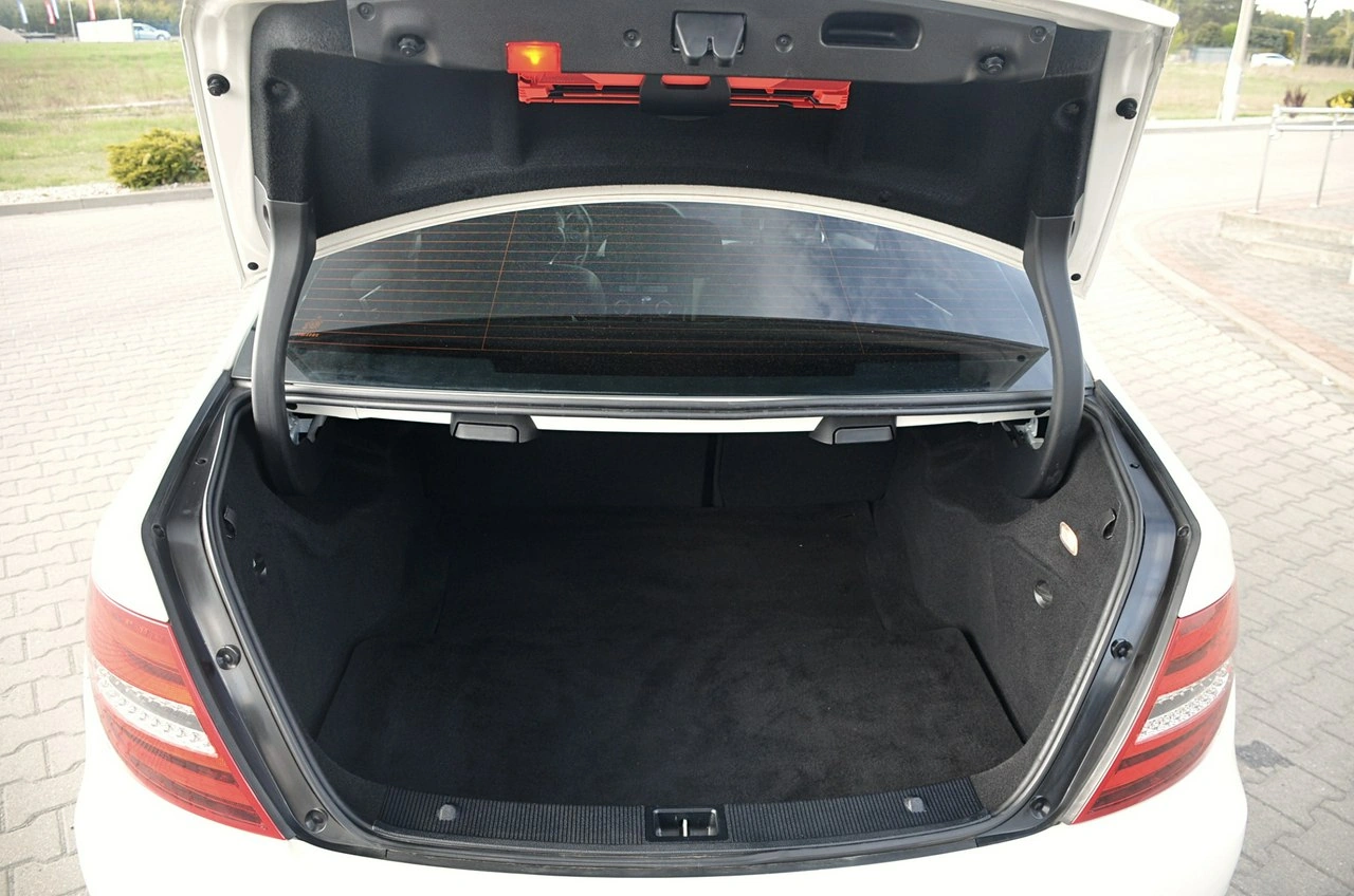 Mercedes C 180 - Zdjęcie 25