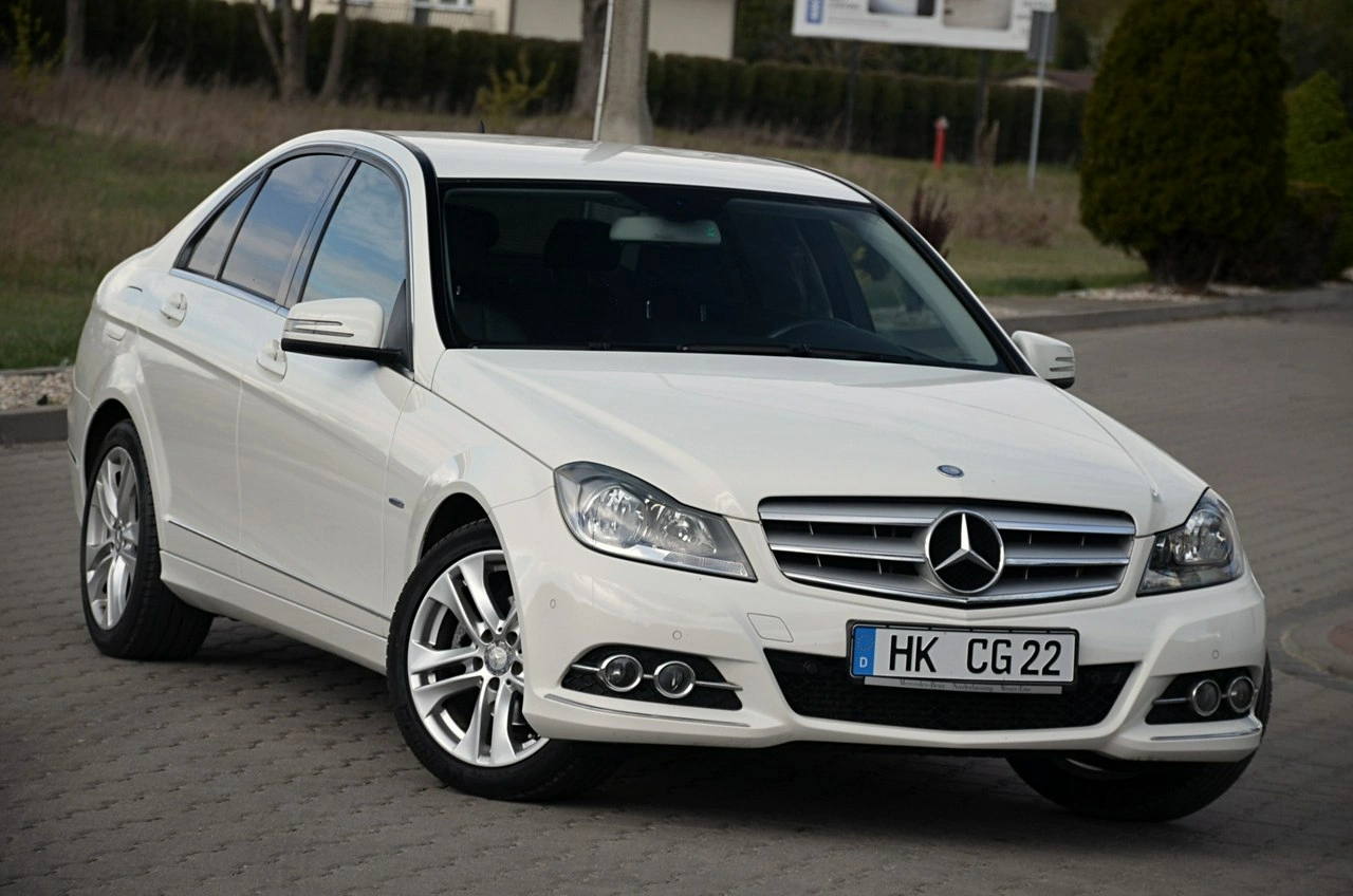 Mercedes C 180 - Główne zdjęcie