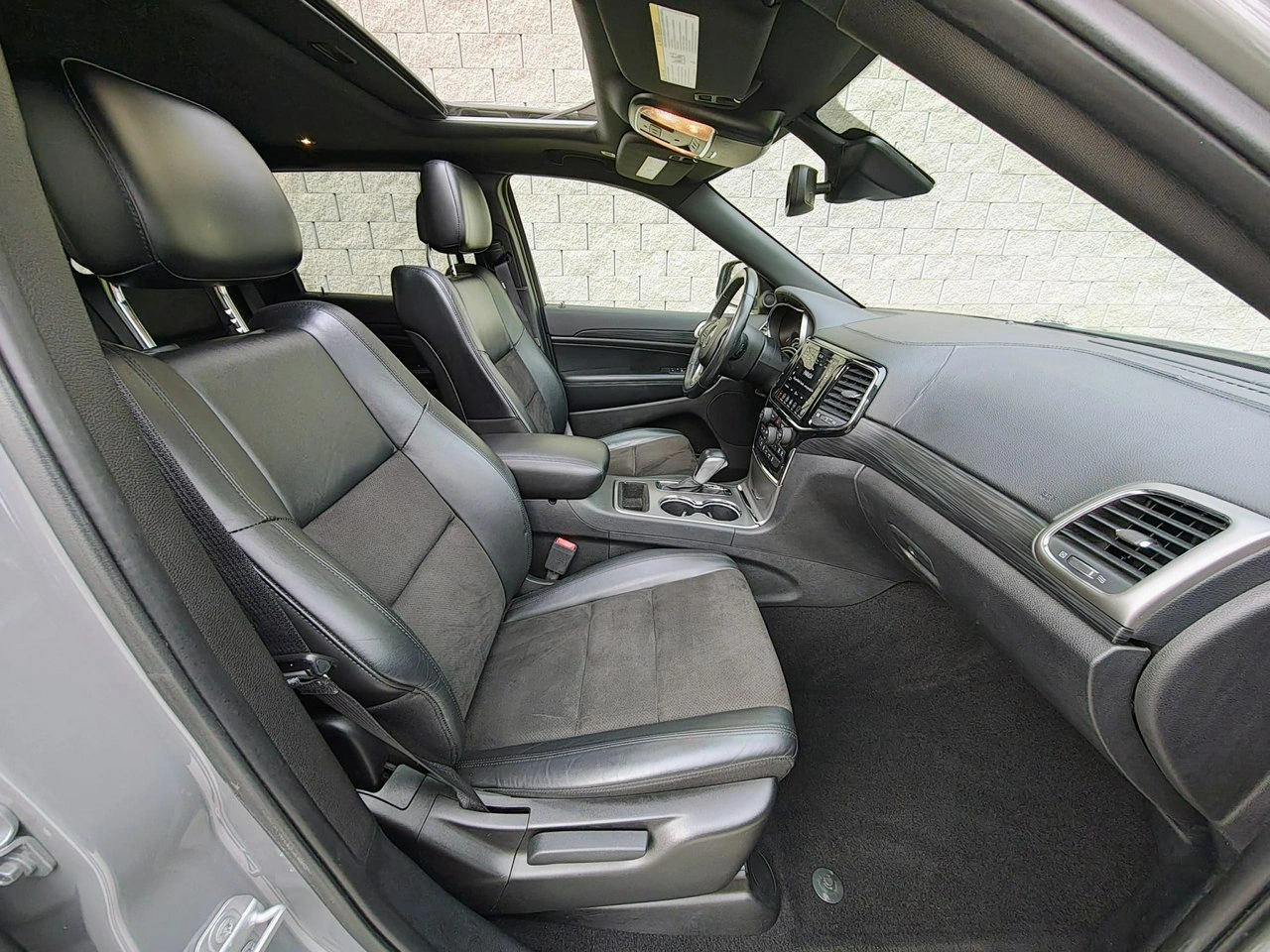 Jeep Grand Cherokee - Zdjęcie 10