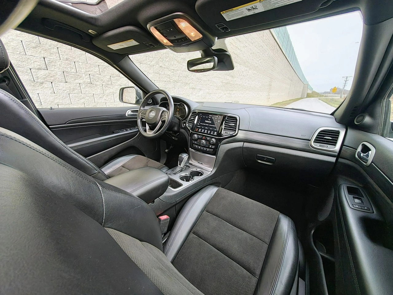 Jeep Grand Cherokee - Zdjęcie 8