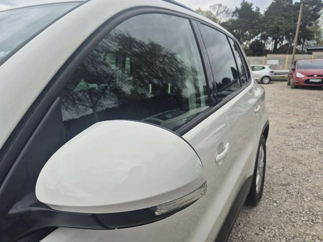 Volkswagen Tiguan - Zdjęcie 8