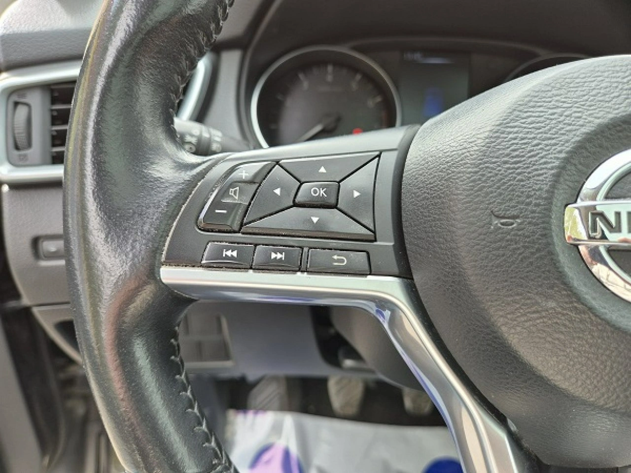 Nissan Qashqai - Zdjęcie 19