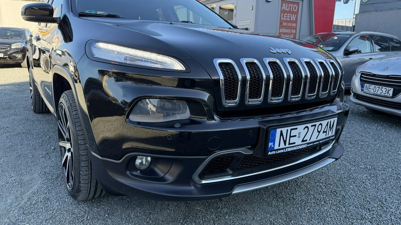 Jeep Cherokee - Zdjęcie 5