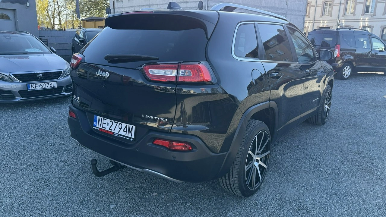 Jeep Cherokee - Zdjęcie 7