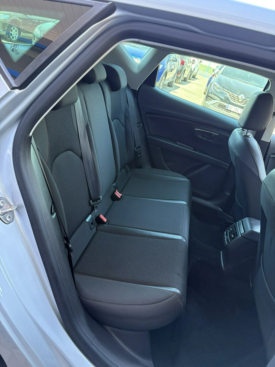 Seat Leon - Zdjęcie 16