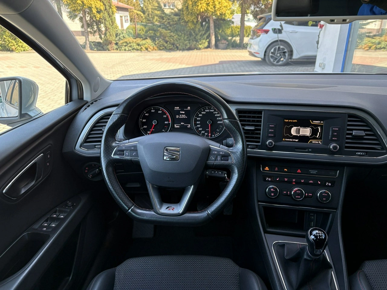 Seat Leon - Zdjęcie 18