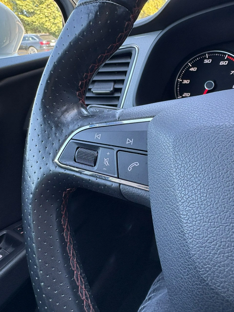 Seat Leon - Zdjęcie 20