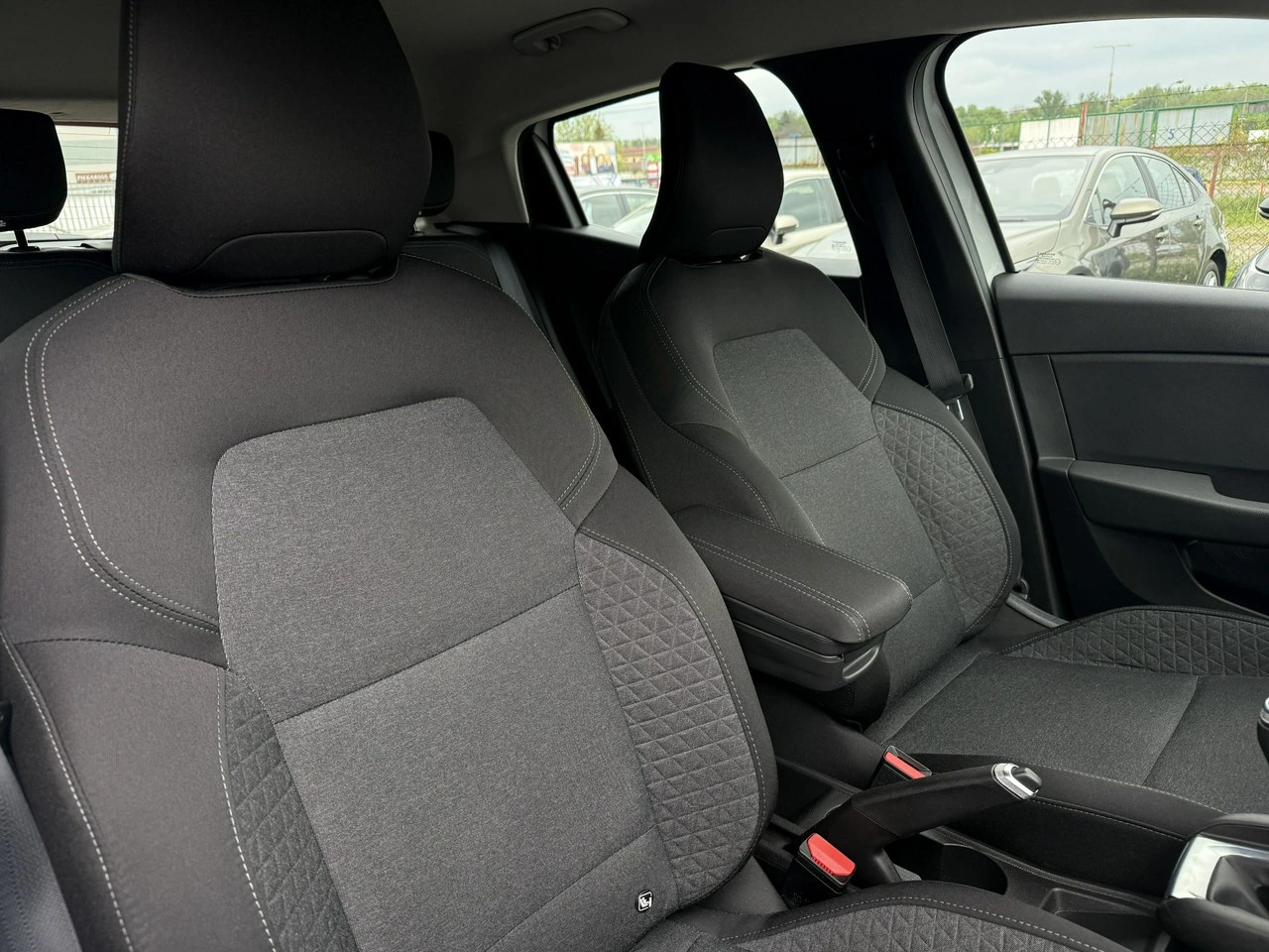 Renault Clio - Zdjęcie 12