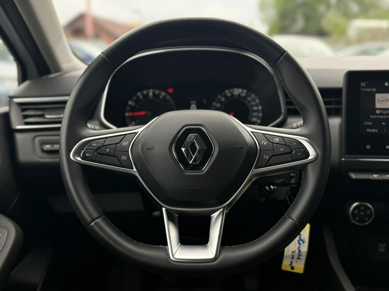 Renault Clio - Zdjęcie 16