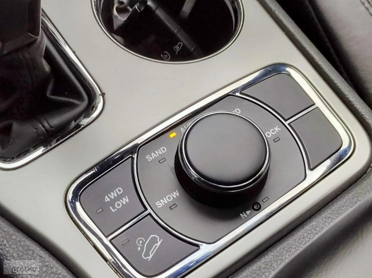 Jeep Grand Cherokee - Zdjęcie 14