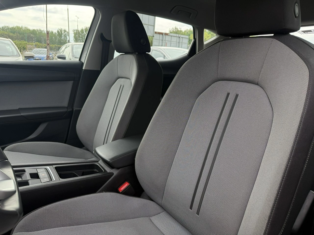 Seat Leon - Zdjęcie 11
