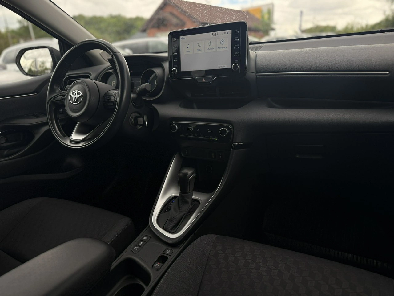 Toyota Yaris - Zdjęcie 13