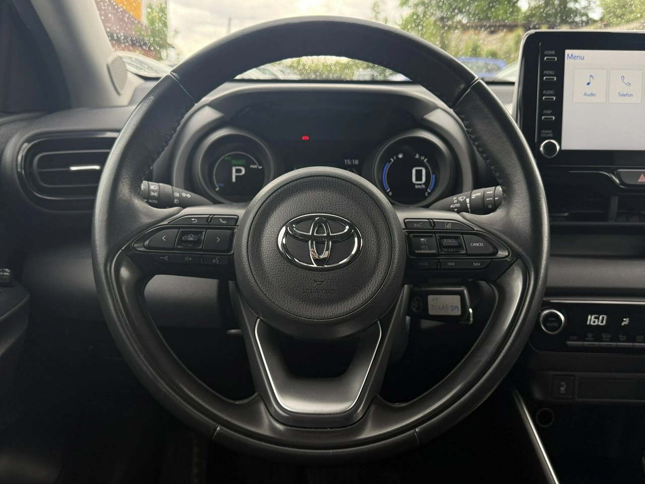 Toyota Yaris - Zdjęcie 15