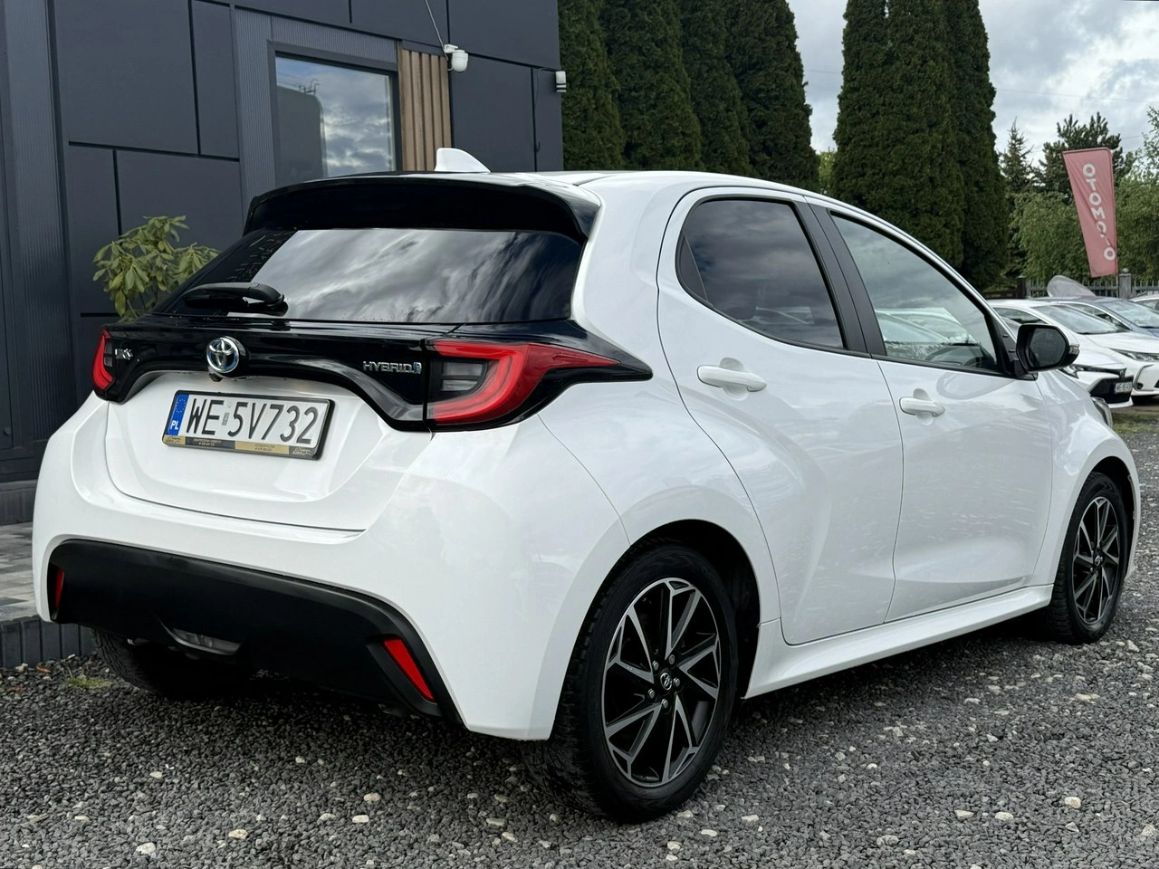 Toyota Yaris - Zdjęcie 8