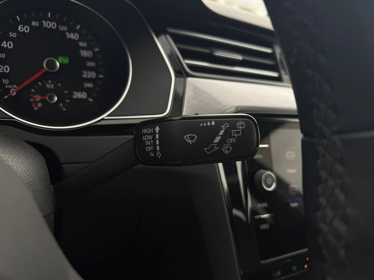 Volkswagen Passat - Zdjęcie 18