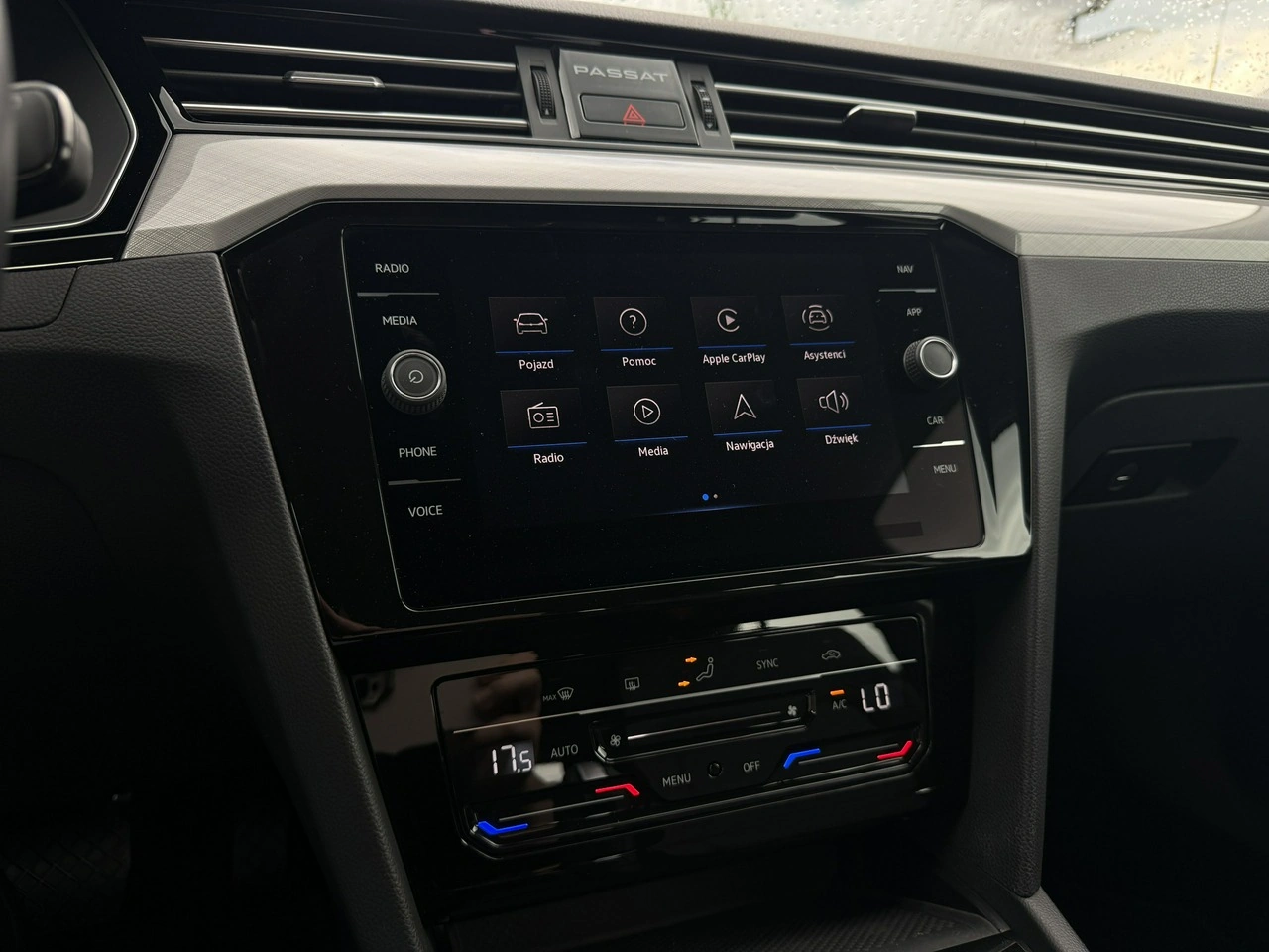 Volkswagen Passat - Zdjęcie 21