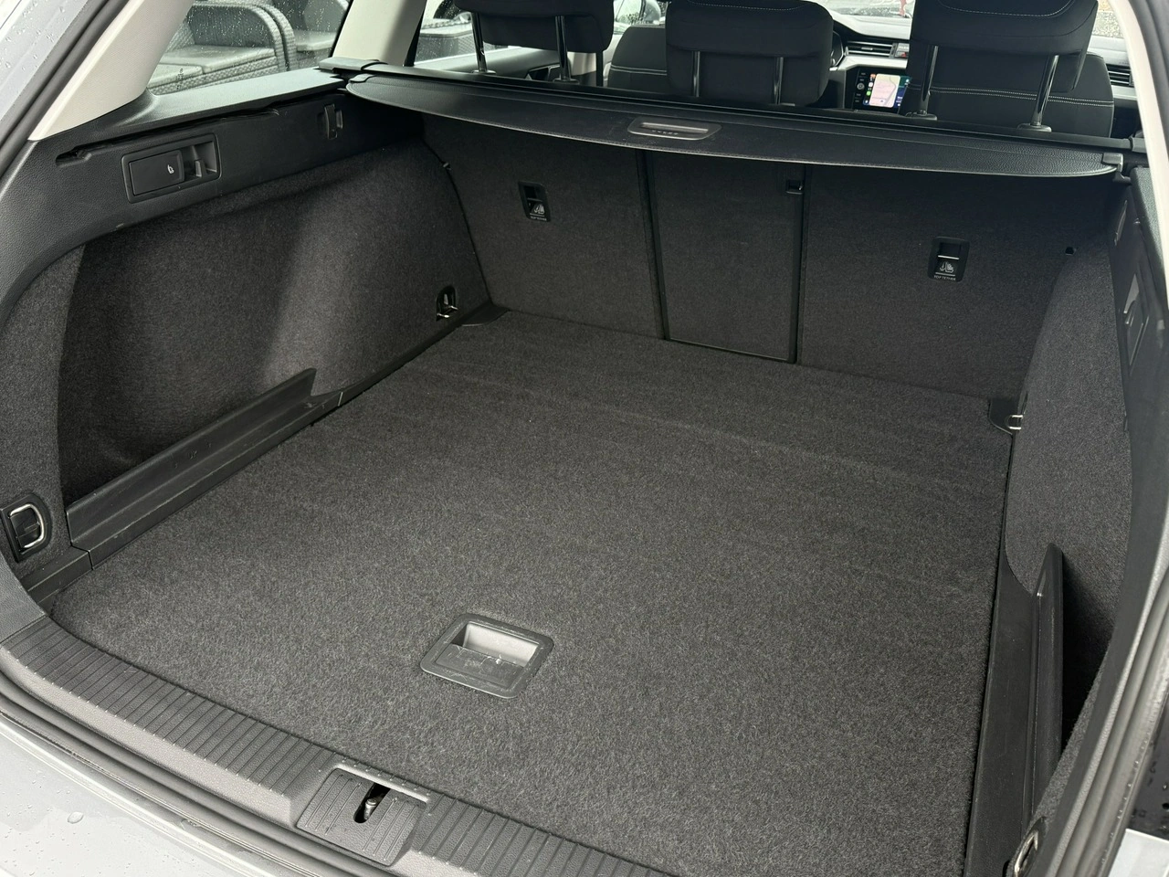 Volkswagen Passat - Zdjęcie 36