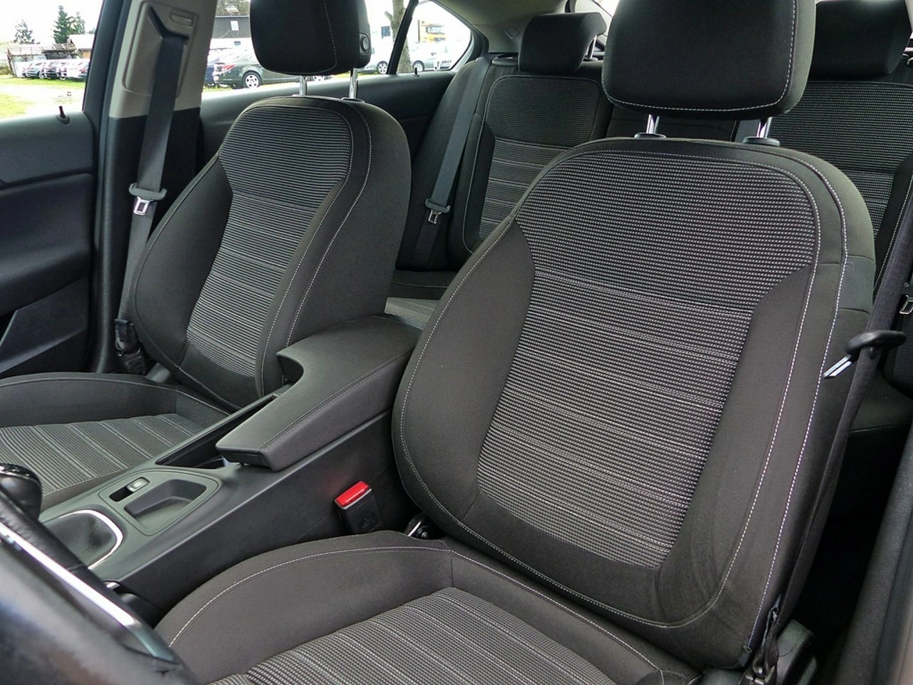 Opel Insignia - Zdjęcie 19