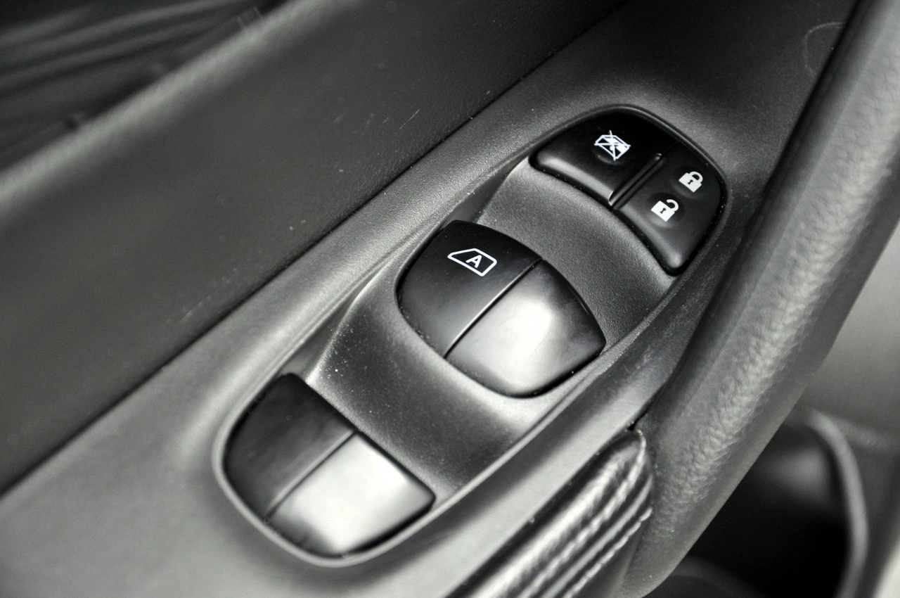 Nissan X-Trail - Zdjęcie 38