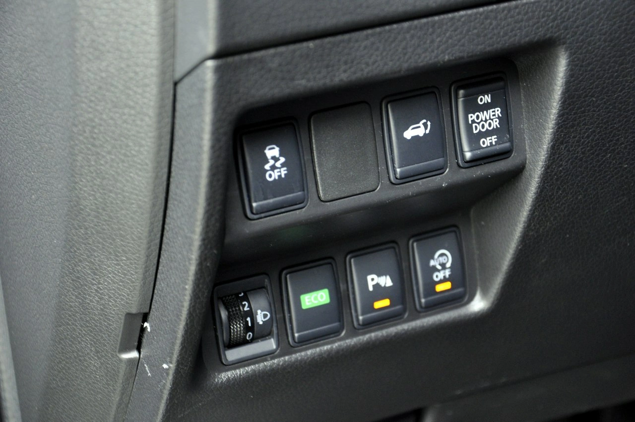 Nissan X-Trail - Zdjęcie 10