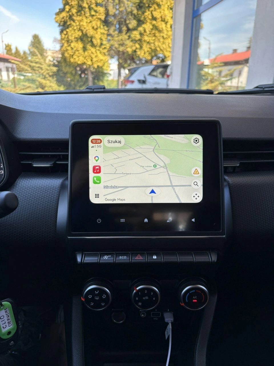 Renault Clio - Zdjęcie 21