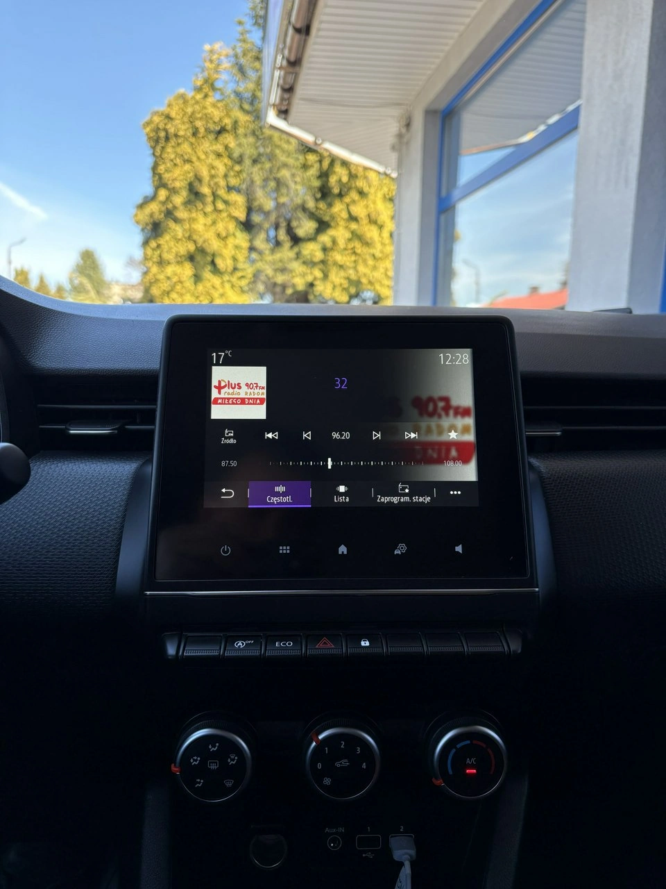 Renault Clio - Zdjęcie 22