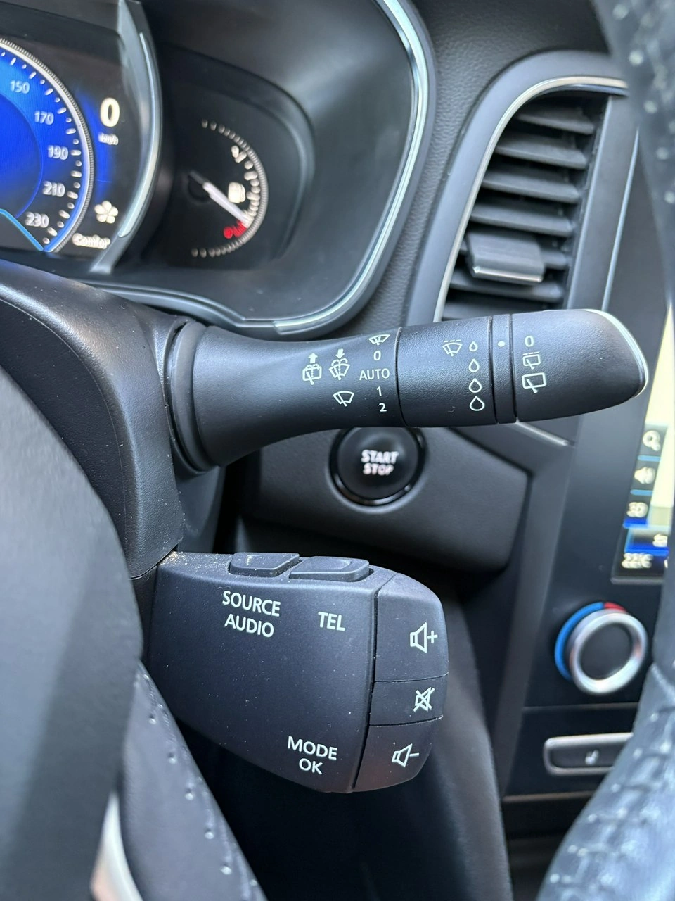 Renault Megane - Zdjęcie 28