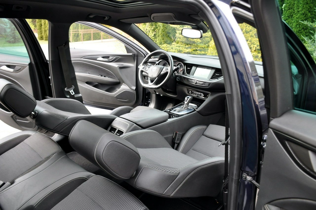 Opel Insignia - Zdjęcie 22