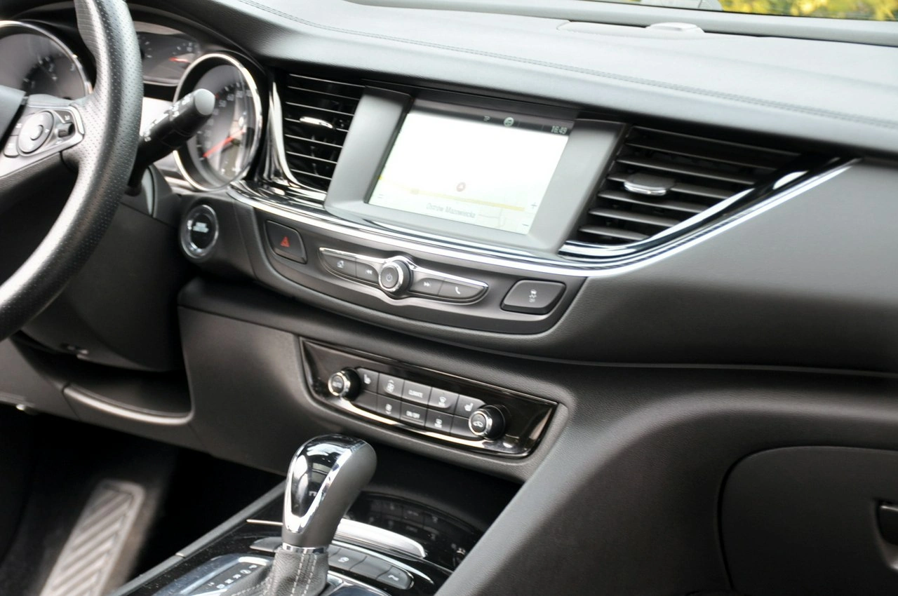 Opel Insignia - Zdjęcie 25