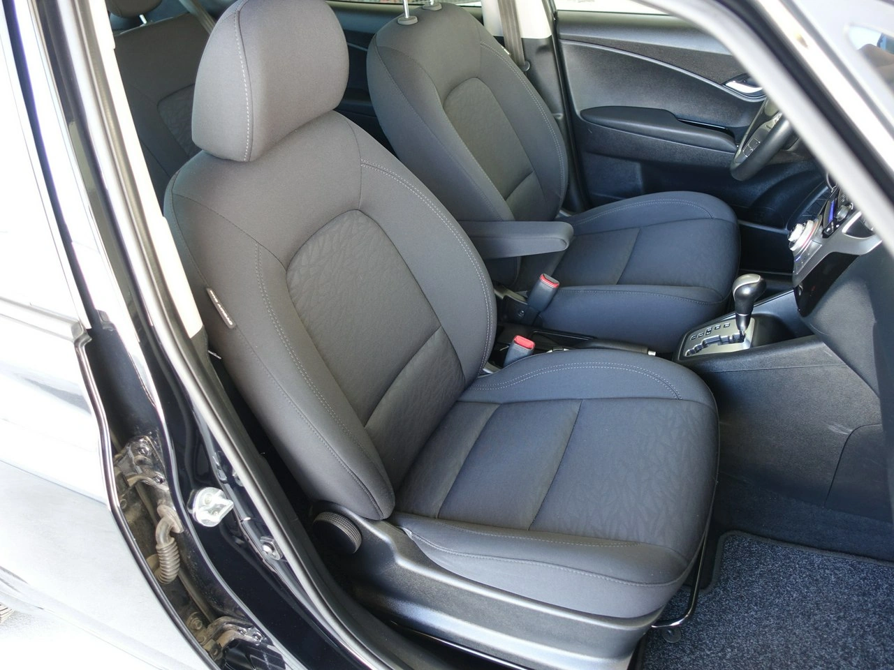 Hyundai ix20 - Zdjęcie 17