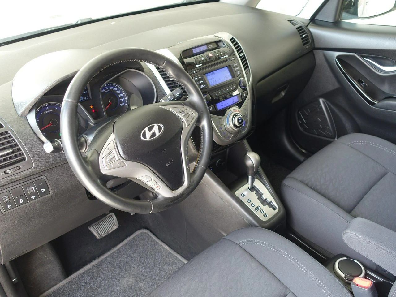 Hyundai ix20 - Zdjęcie 10