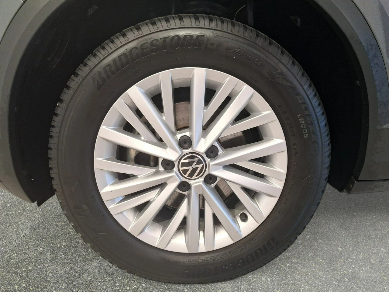 Volkswagen T-Roc - Zdjęcie 9