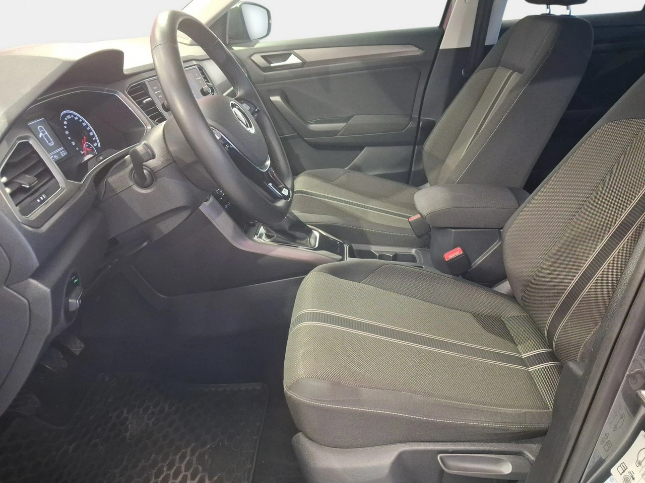 Volkswagen T-Roc - Zdjęcie 11