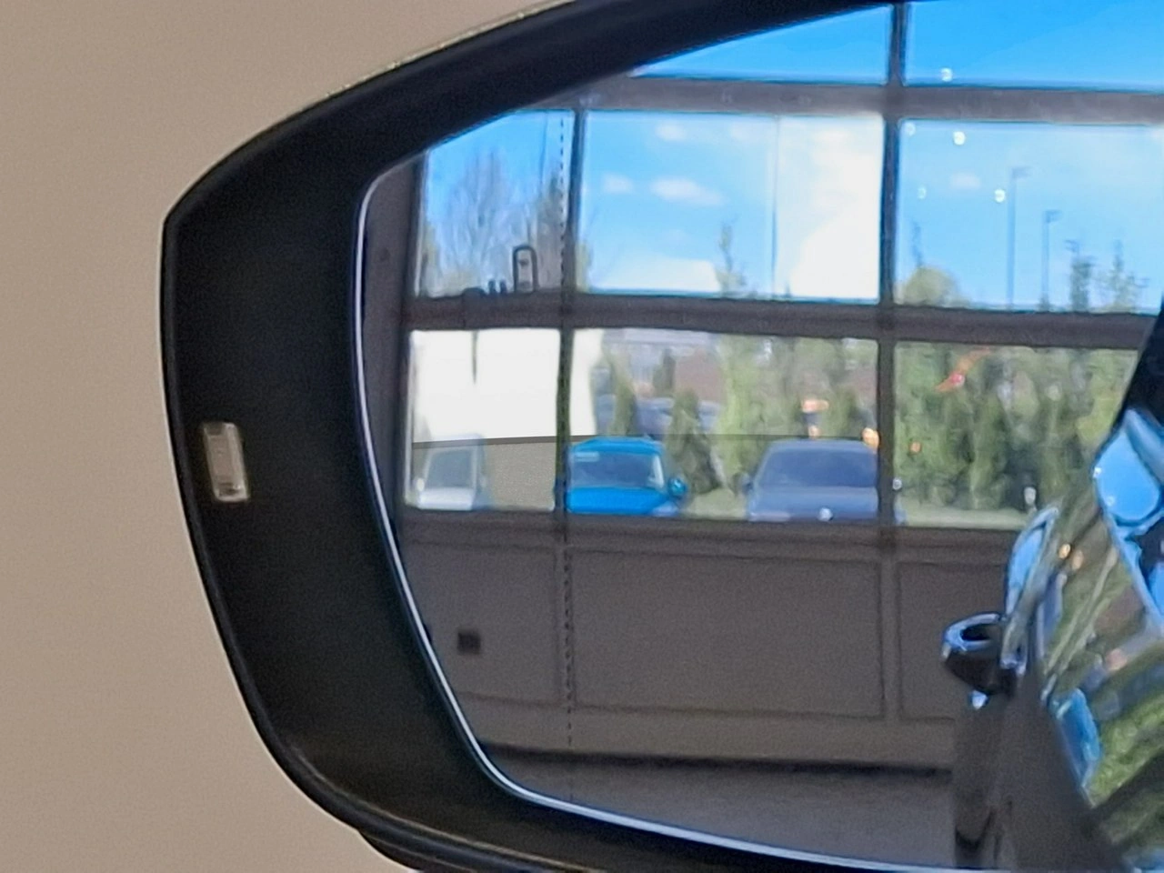 Volkswagen T-Roc - Zdjęcie 35