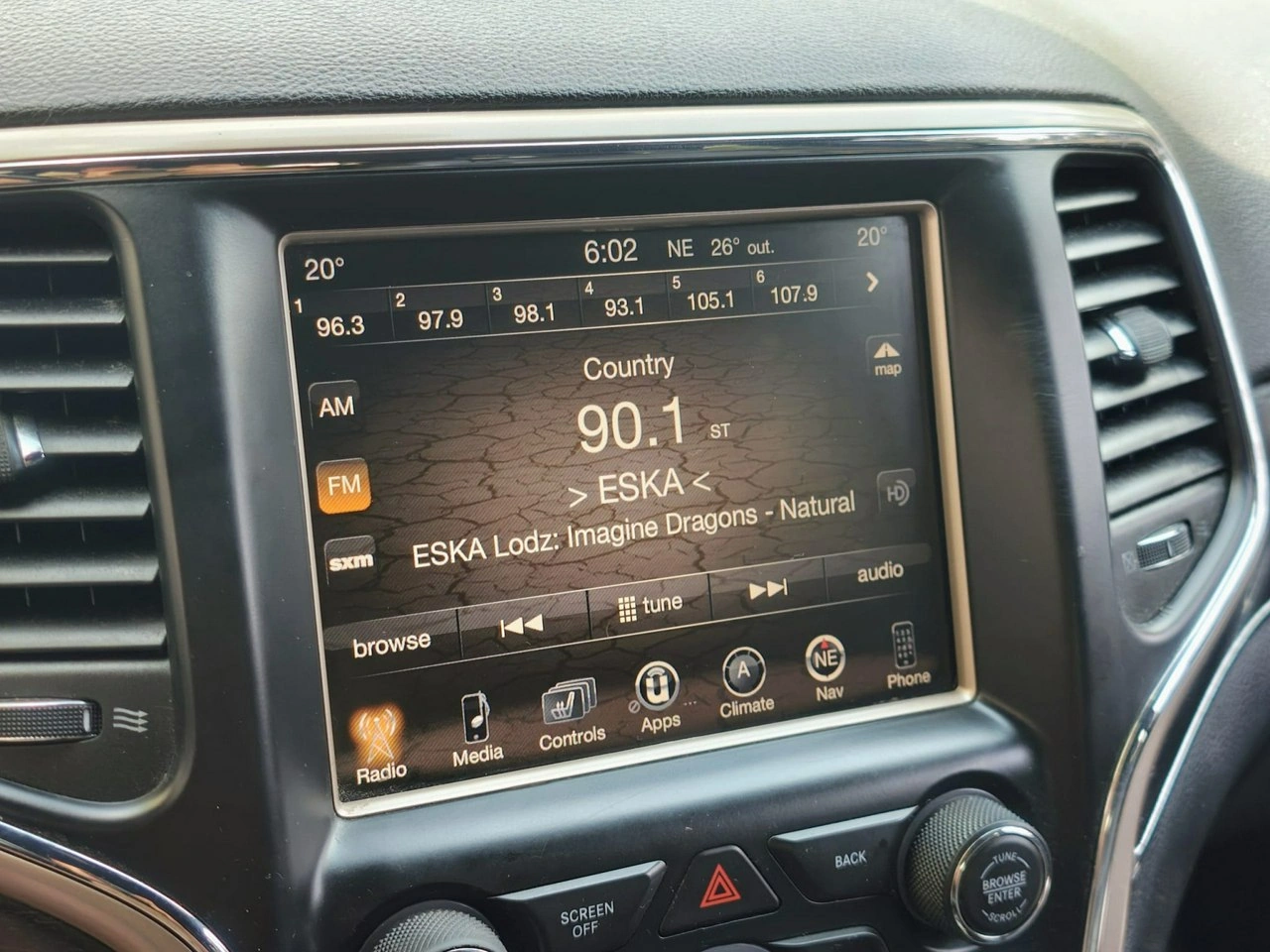 Jeep Grand Cherokee - Zdjęcie 18