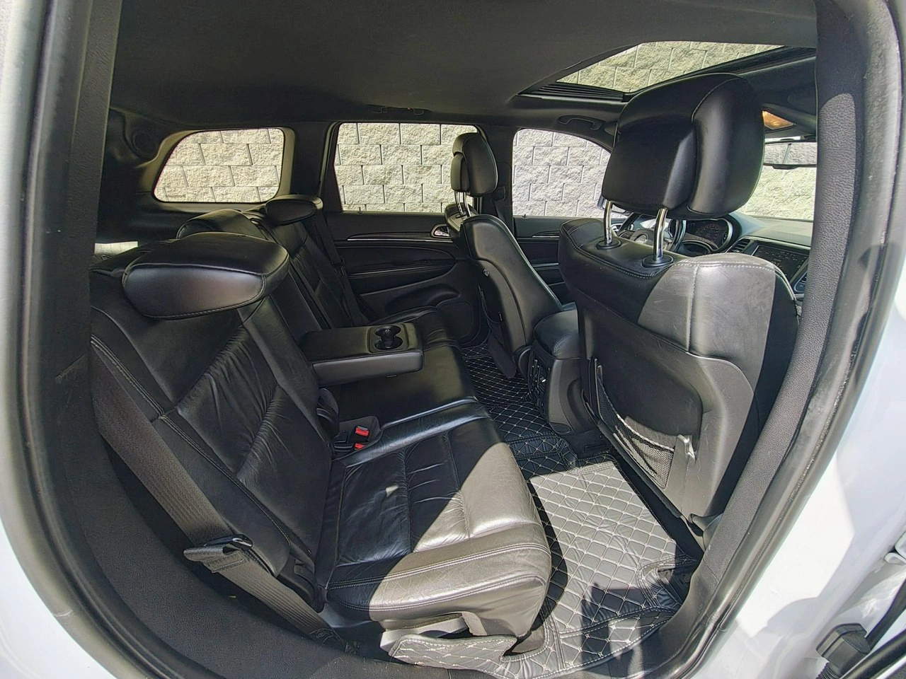 Jeep Grand Cherokee - Zdjęcie 24