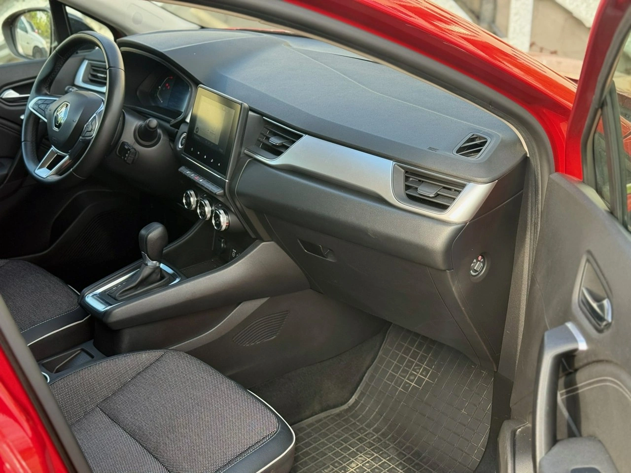 Renault Captur - Zdjęcie 14