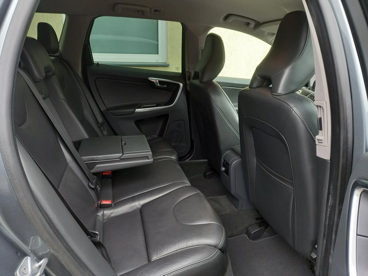 Volvo XC 60 - Zdjęcie 23