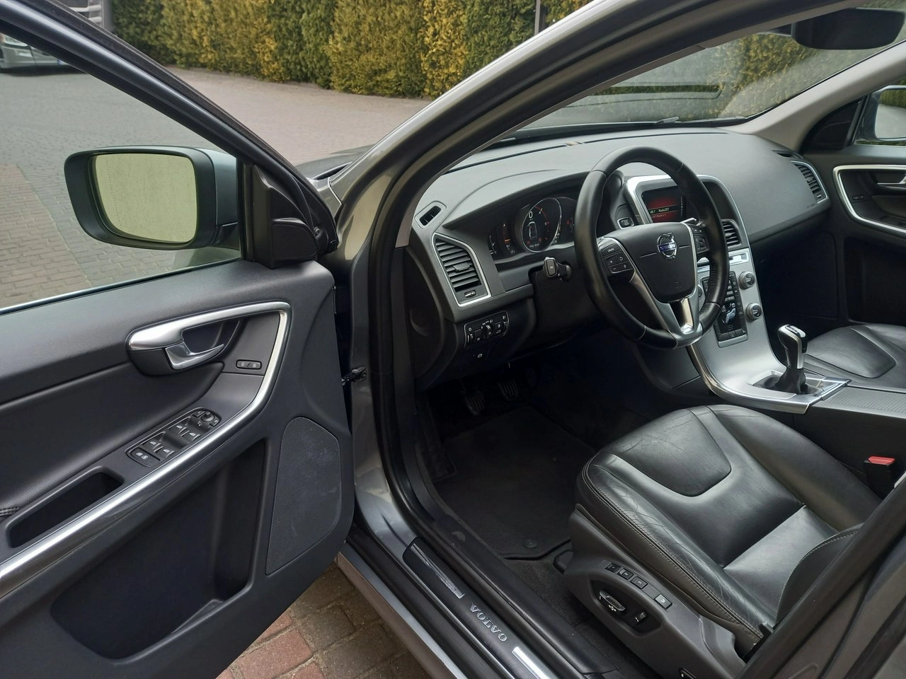 Volvo XC 60 - Zdjęcie 28