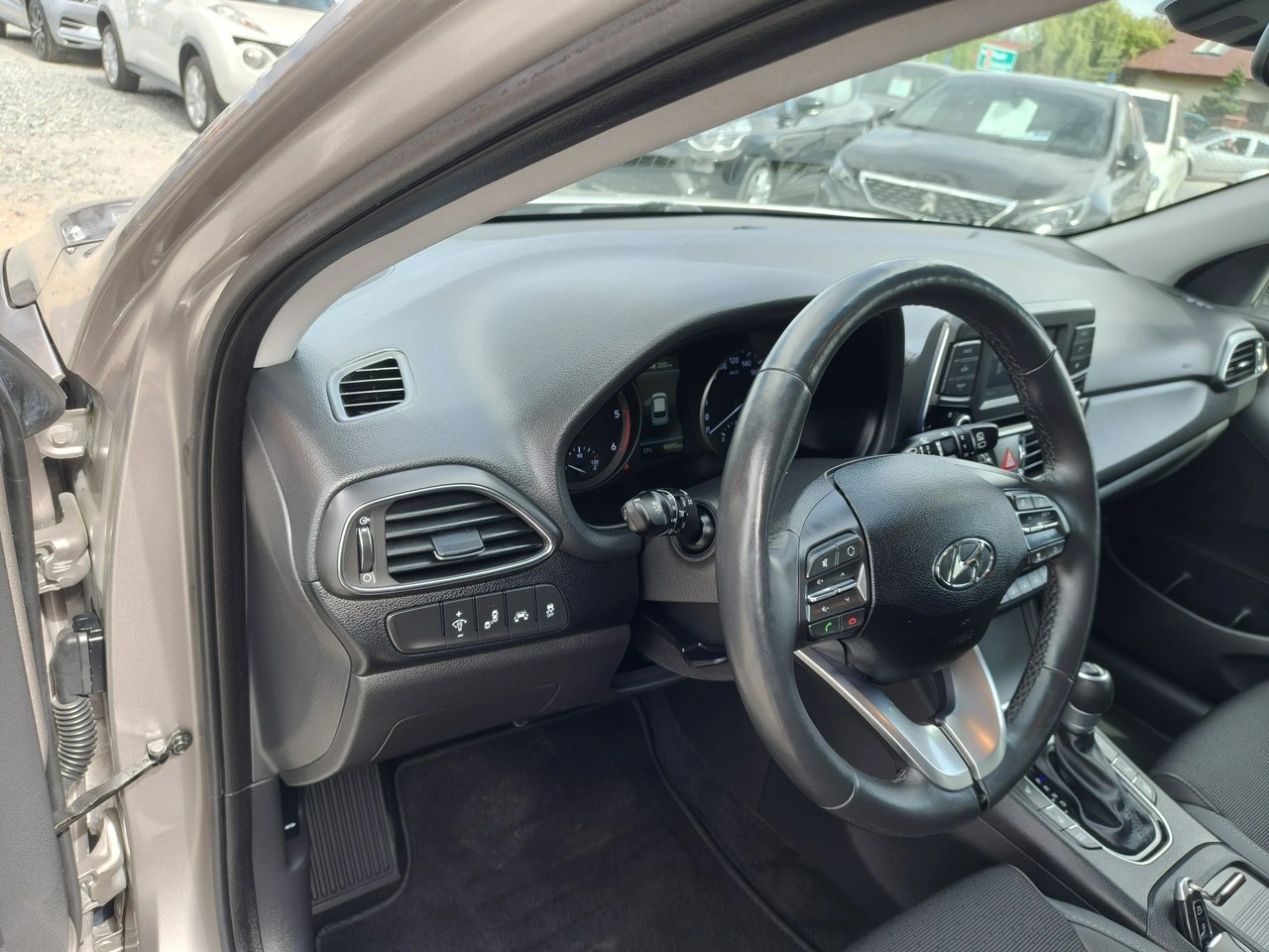 Hyundai i30 - Zdjęcie 9