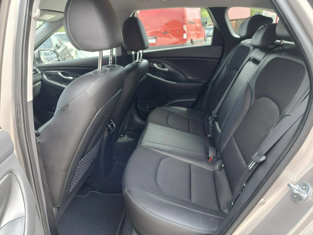 Hyundai i30 - Zdjęcie 28