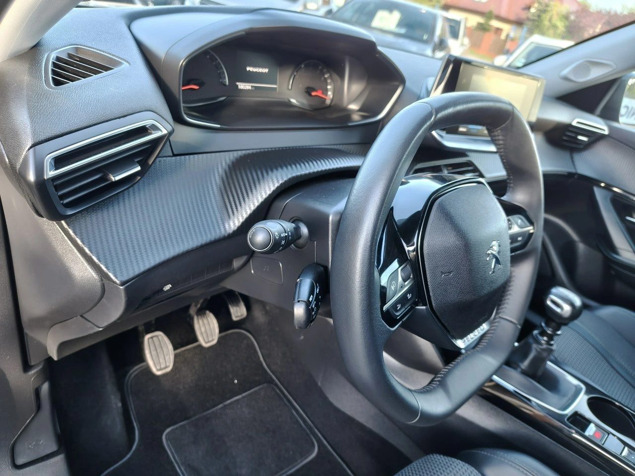 Peugeot 2008 - Zdjęcie 10