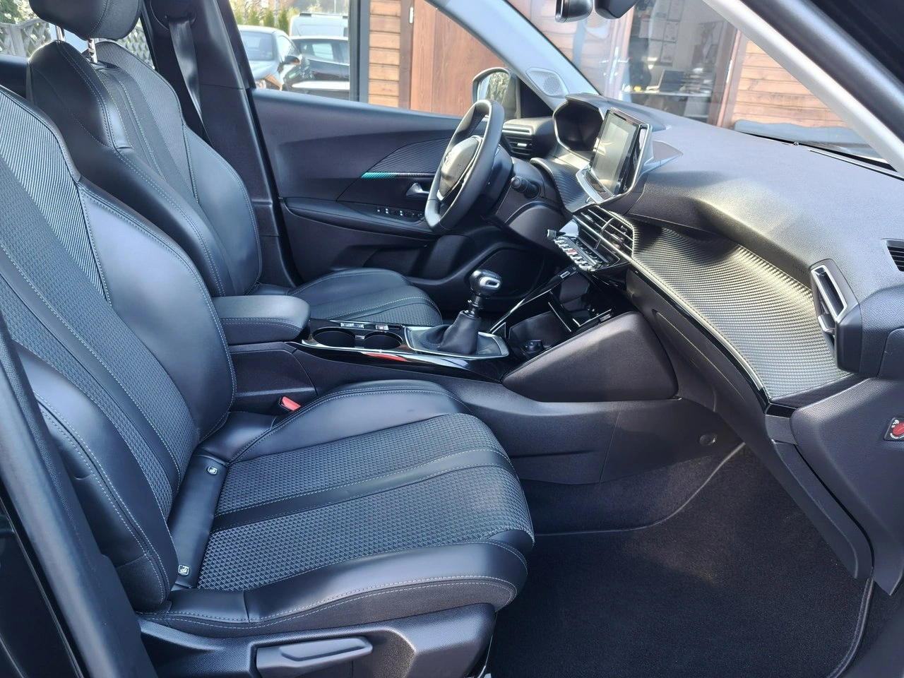 Peugeot 2008 - Zdjęcie 18